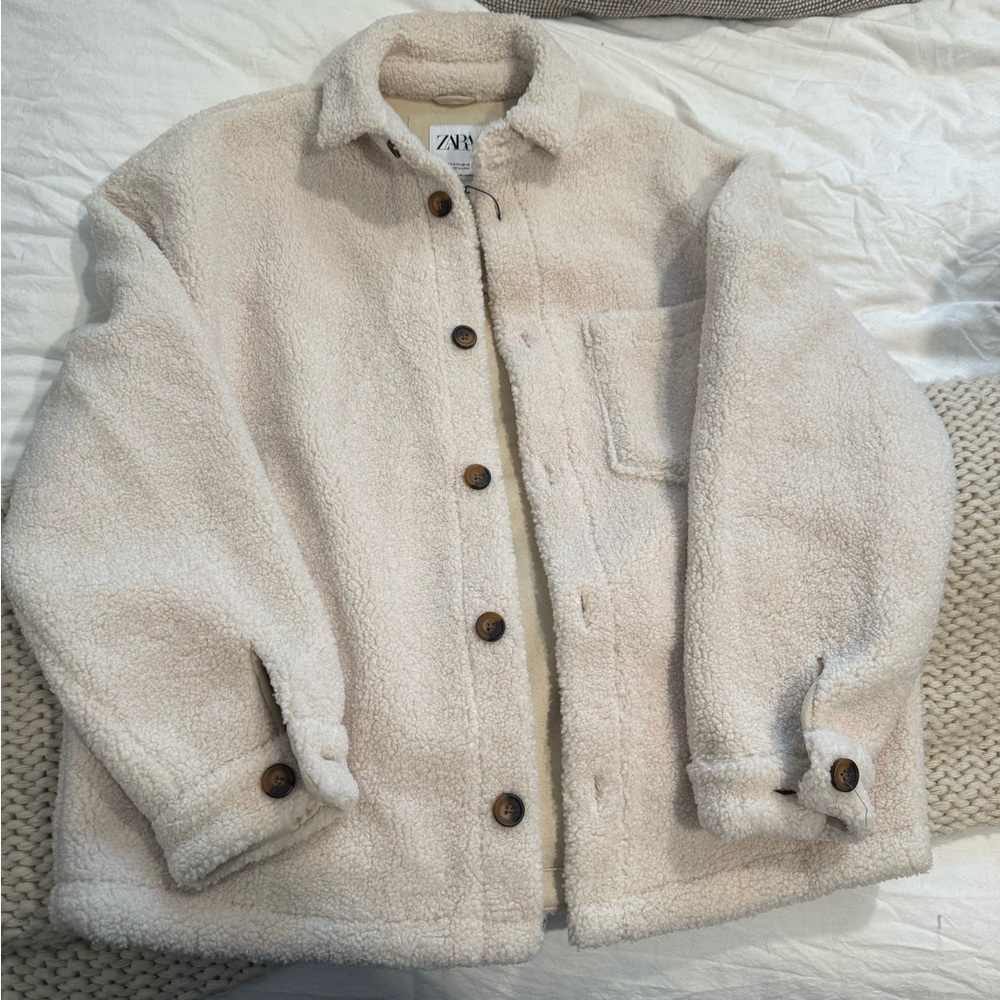 Zara Women's Beige Sherpa Jacket